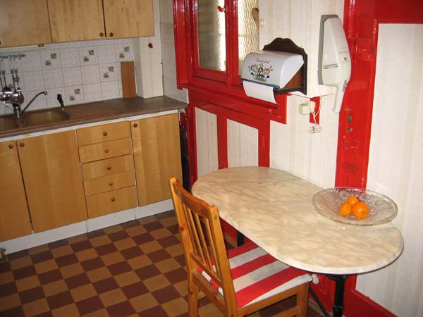 Ah Paris vacation apartment 121 - cuisine2