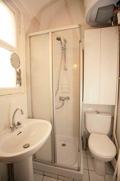 Ah Paris vacation apartment 152 - sdb